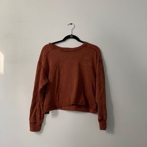 cropped sweatshirt